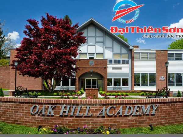 Cổng trường Oak Hill Academy