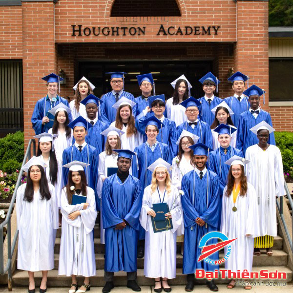 Học sinh tốt nghiệp trường Houghton