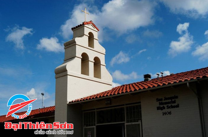 SAN JOAQUIN MEMORIAL HIGH SCHOOL