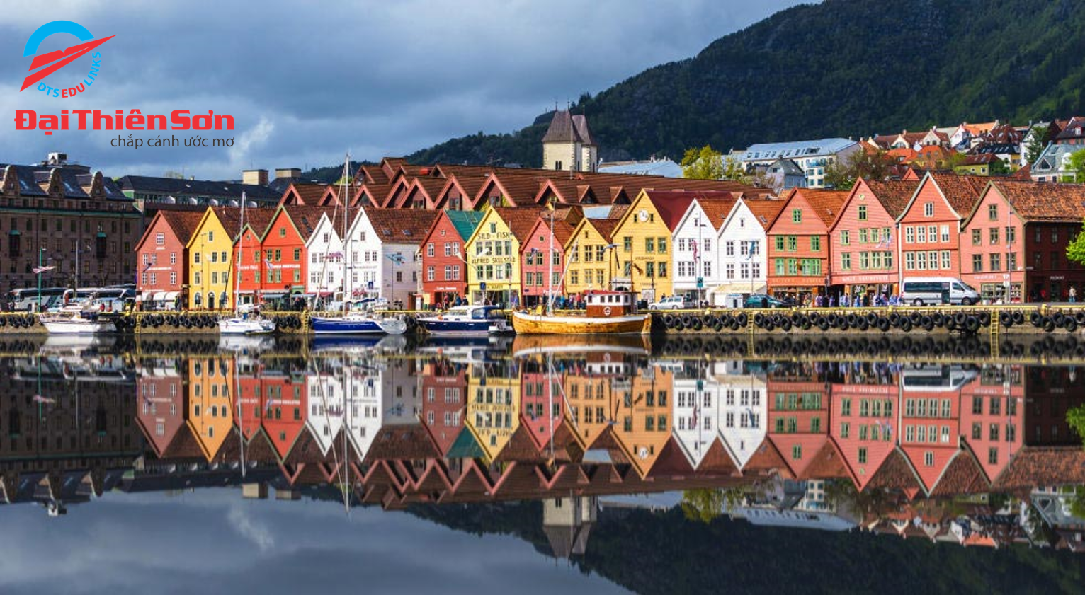 Những ngôi nhà đầy màu sắc bên hồ của Na Uy