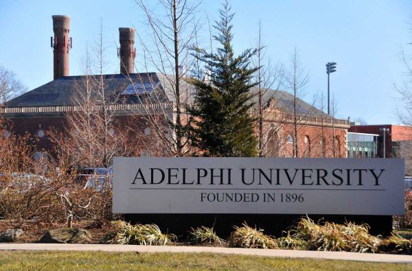 Trường đại học Adelphi