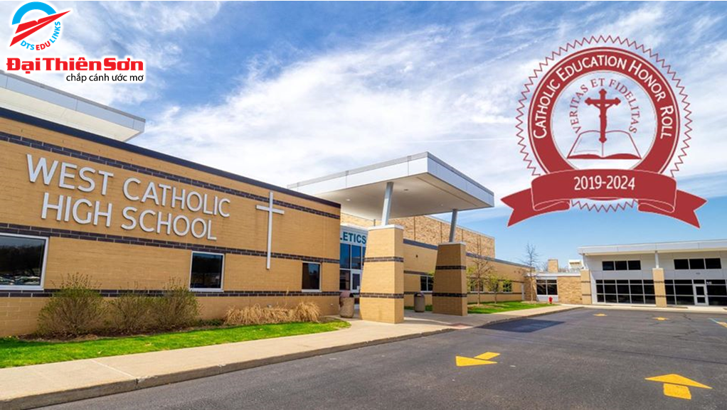 Khuôn viên trường Trung học West Catholic, Grand Rapids, bang Michigan, Mỹ - Du học Mỹ Đại Thiên Sơn