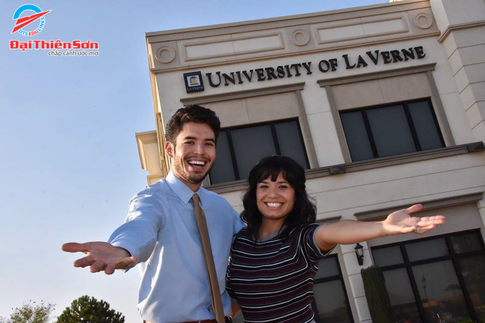 UNIVERSITY OF LA VERNE	