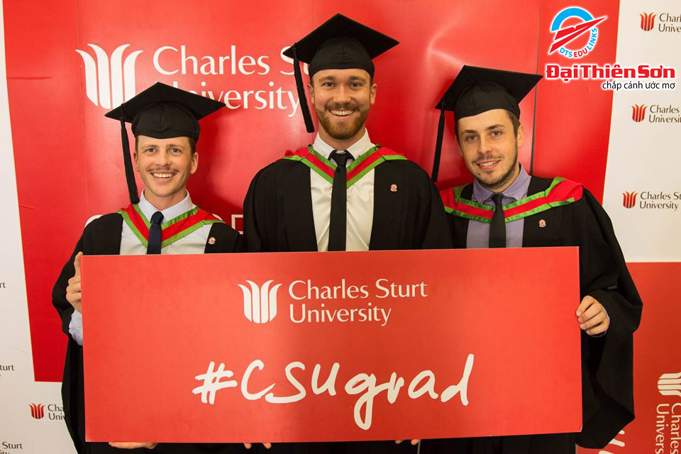 Sinh viên CSU tốt nghiệp