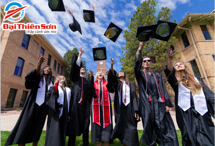  Sinh viên tốt nghiệp trường Southern Utah University - Du học Đại Thiên Sơn DTS