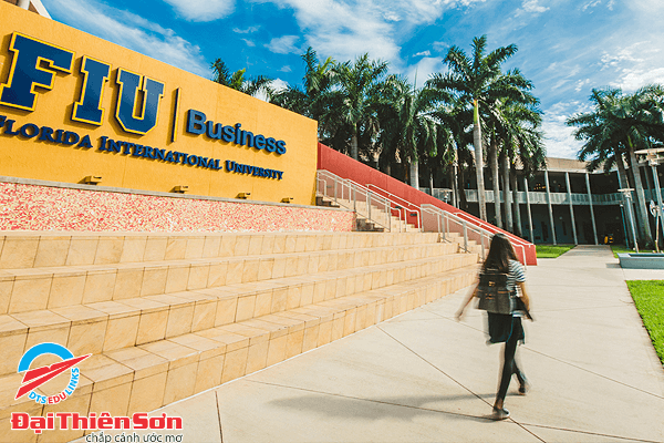 Quang cảnh một tiết học tại đại học quốc tế Florida, Miami, bang Florida, Mỹ- Đại Thiên Sơn