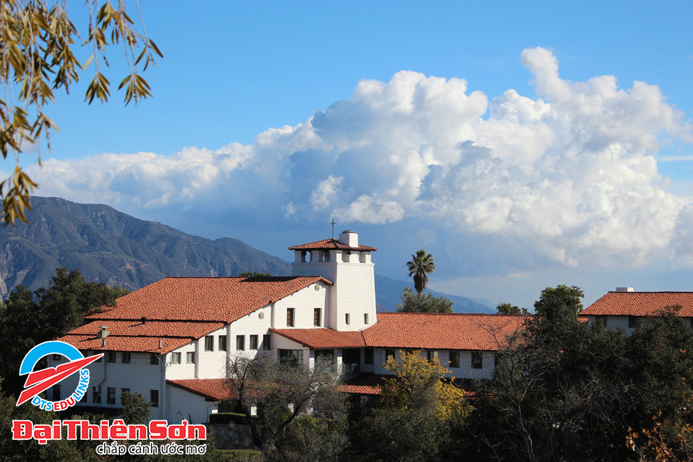 Một góc FLINTRIDGE SACRED HEART ACADEMY