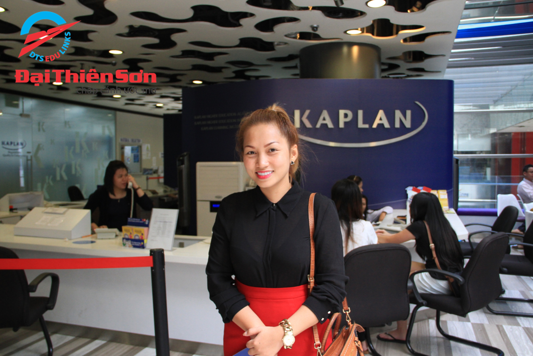 Giám đốc Cty Đại Thiên Sơn đến thăm trường Kaplan