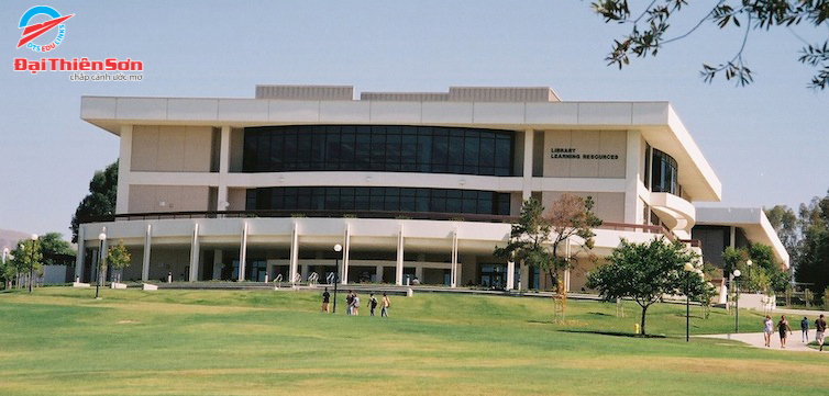 MOORPARK COLLEGE