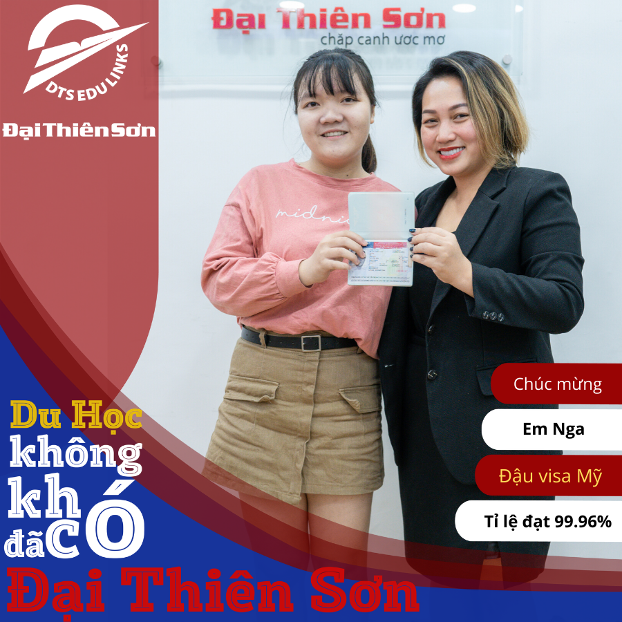 Chuyên viên tư vấn du học của DTS chụp hình kỷ niệm cùng du học sinh Mỹ