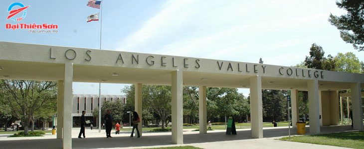 LOS ANGELES VALLEY COLLEGE