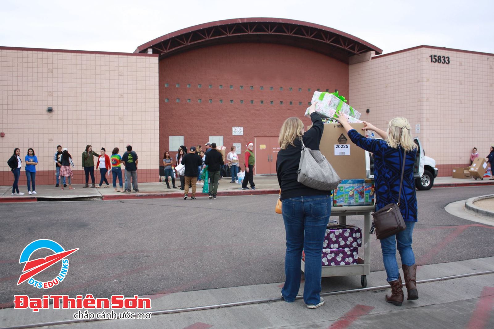 PARADISE VALLEY UNIFIED SCHOOL DISTRICT