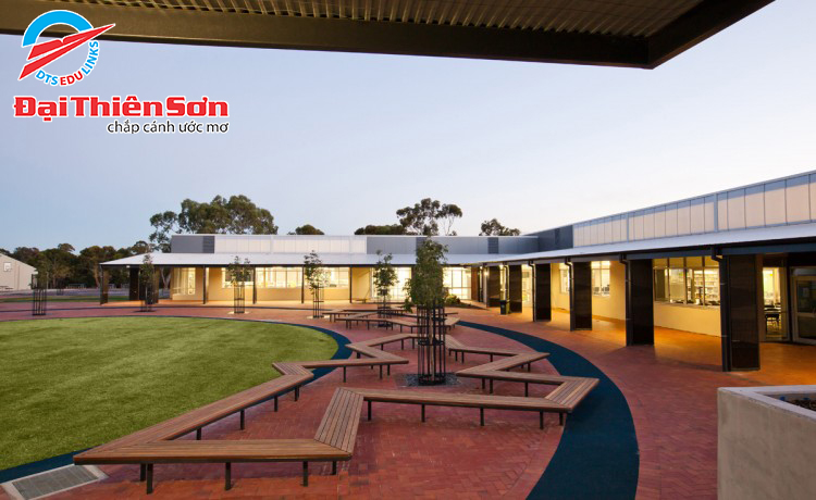 REYNELLA EAST COLLEGE 