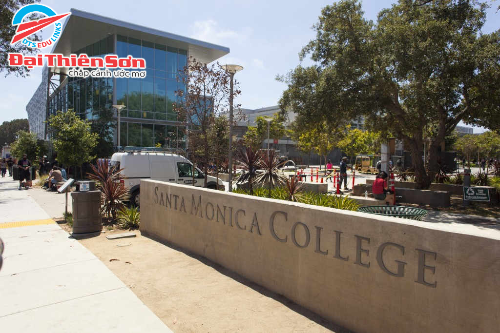 Santa Monica College - Du học Đại Thiên Sơn DTS