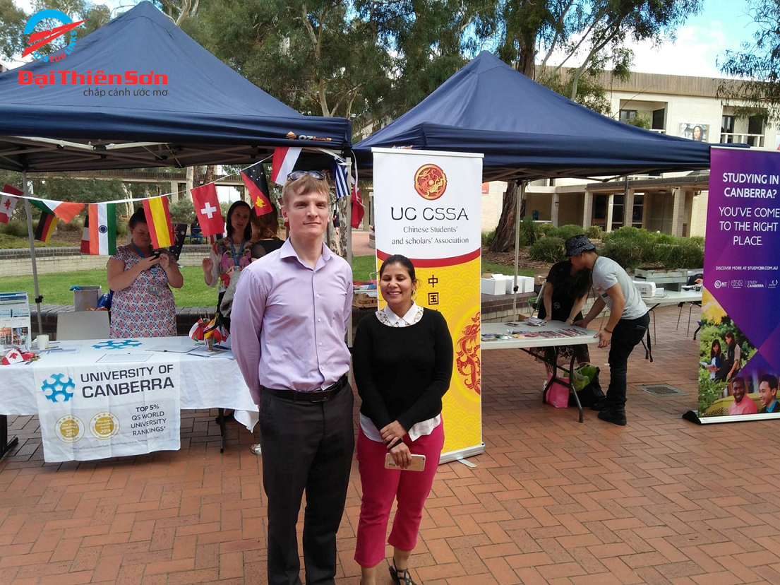 Đại diện trường đại học Canberra