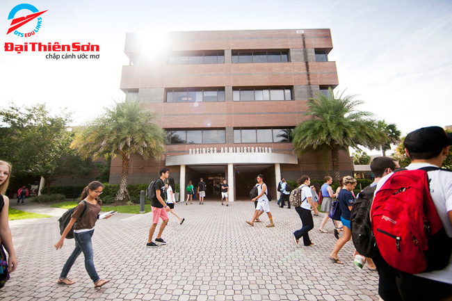 Đại học University of Central Florida (UCF)