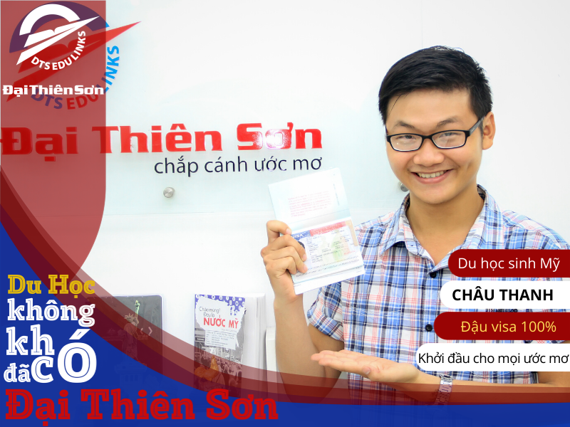 Chuyên viên tư vấn du học của DTS chụp hình kỷ niệm cùng du học sinh Mỹ