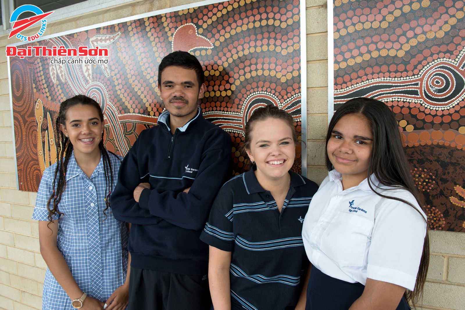 PARAFIELD GARDEN HIGH SCHOOL 