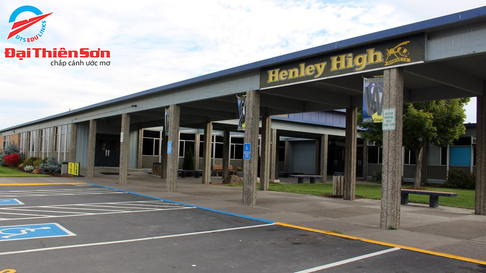 HENLEY HIGH SCHOOL 