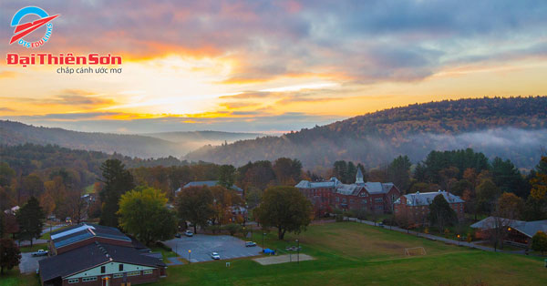 Toàn cảnh khuôn viên học viện Vermont