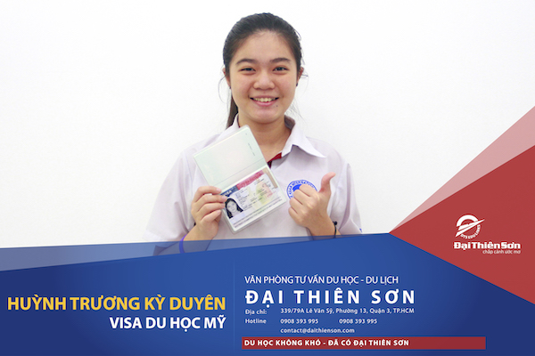 Bạn Duyên chụp hình lưu niệm đậu Visa du học Mỹ tại Đại Thiên Sơn