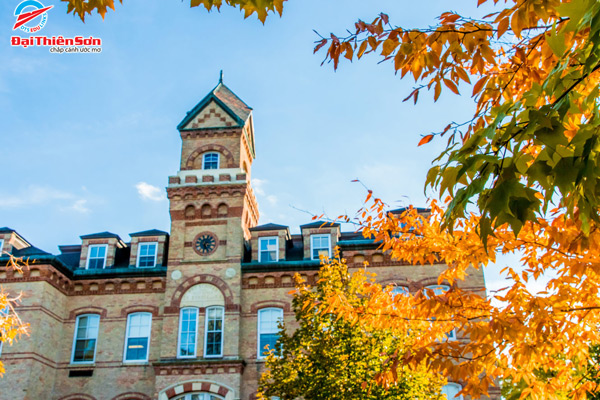 ELMHURST COLLEGE, ILLINOIS