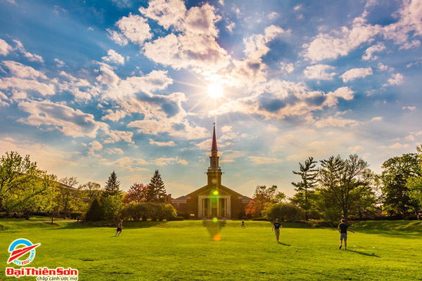 ELMHURST COLLEGE, ILLINOIS