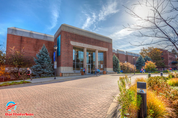 ELMHURST COLLEGE, ILLINOIS