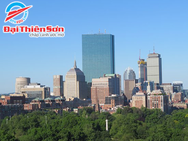 Tòa nhà chọc trời John Hancock tại Boston City - Du học Đại Thiên Sơn DTS