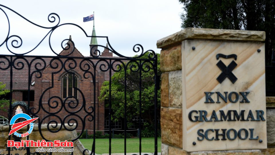  KNOX GRAMMAR