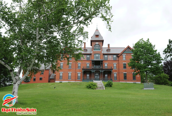 TRƯỜNG TRUNG HỌC NORTHFIELD MOUNT HERMON, MASSACHUSETTS