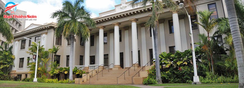 UNIVERSITY OF HAWAI’I